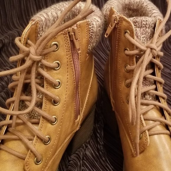 MIA Brown Ankle Boot size 9 - Picture 3 of 3